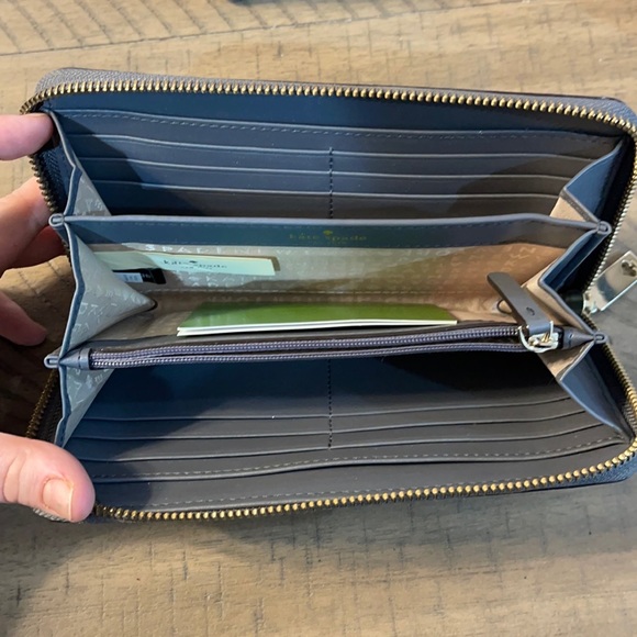 Kate Spade Wallet - Picture 3 of 3